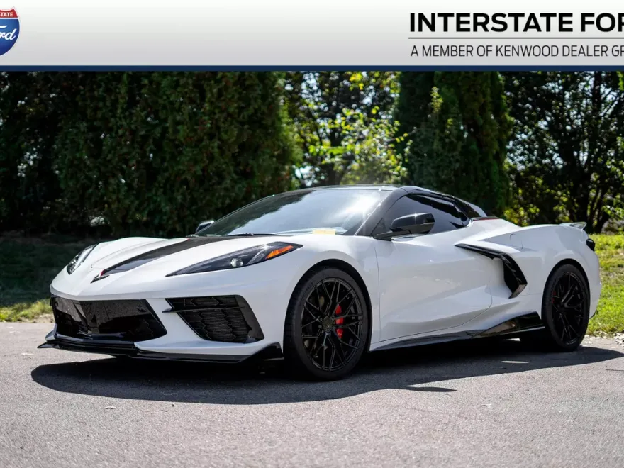 2023 Chevrolet Corvette Stingray 2LT Convertible photo 1