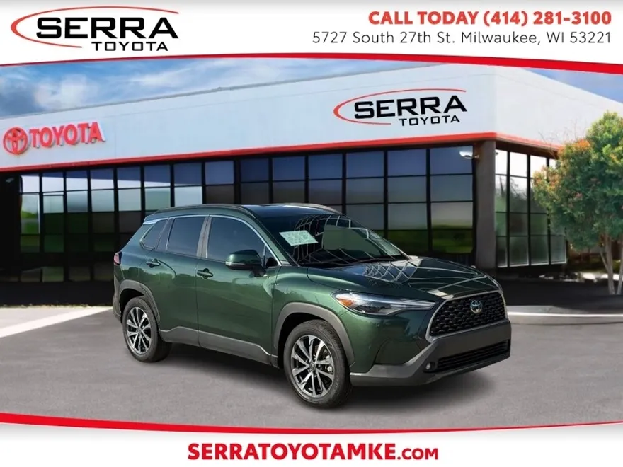 2023 Toyota Corolla Cross XLE photo 1