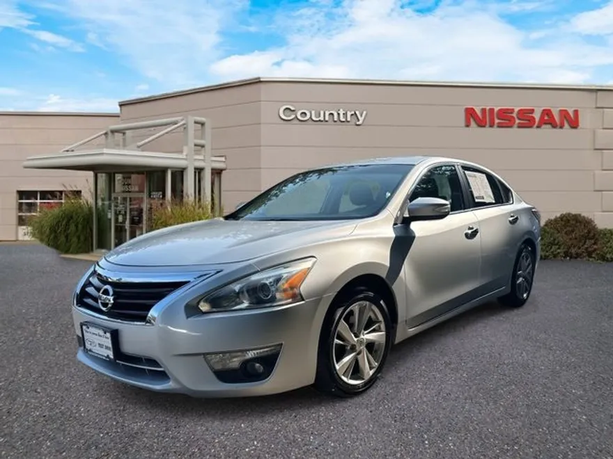 2013 Nissan Altima 2.5 SV photo 1