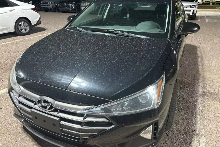 2020 Hyundai Elantra SE photo 1