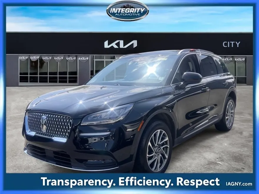 2022 Lincoln Corsair Standard photo 1