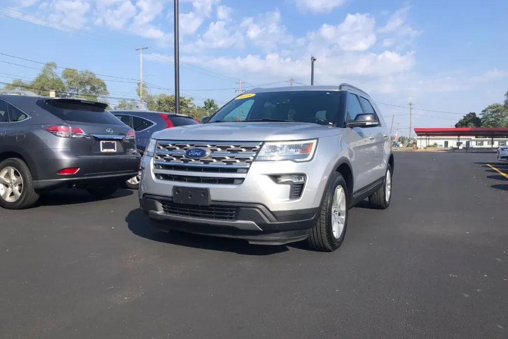 2018 Ford Explorer XLT photo 1