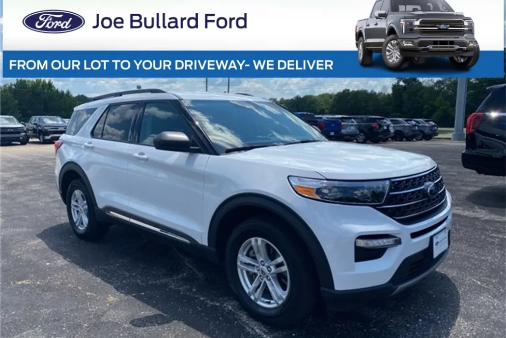 2024 Ford Explorer XLT photo 1