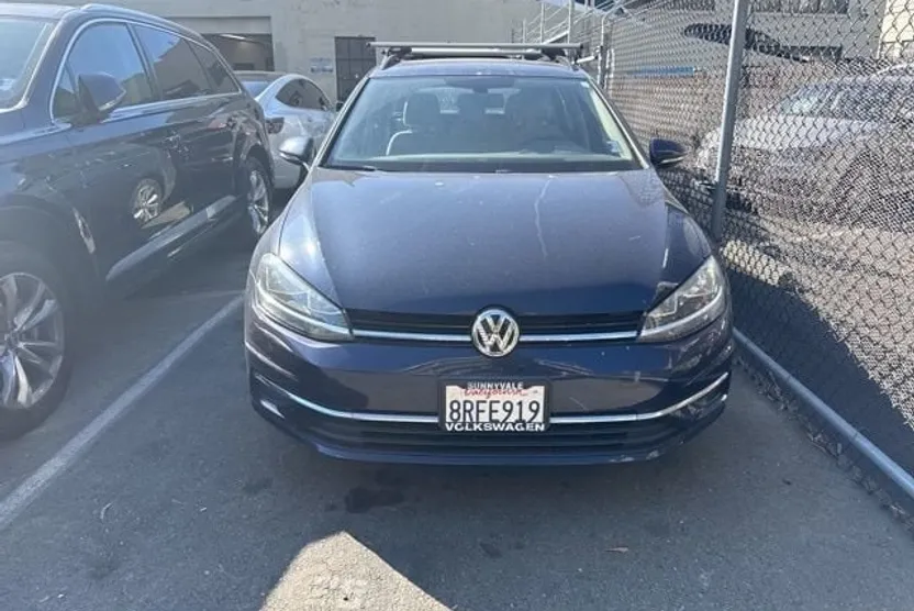 2019 Volkswagen Golf SportWagen 1.8T S 4Motion photo 1