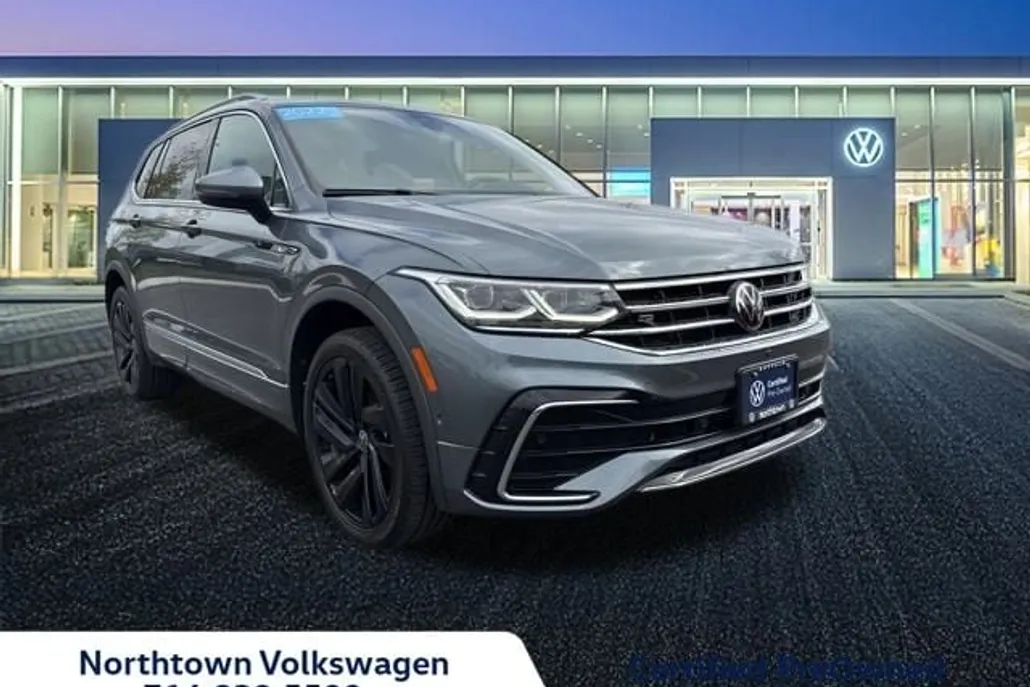 2022 Volkswagen Tiguan SEL R-Line photo 1