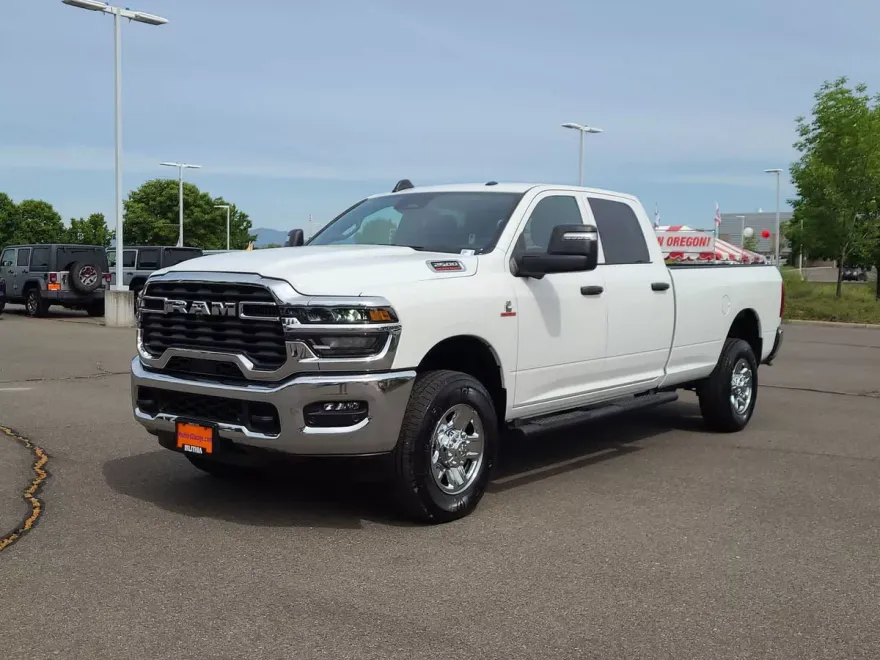 2025 Ram 2500 Tradesman photo 1
