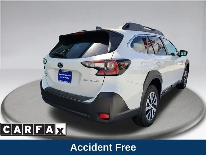 2025 Subaru Outback Premium photo 1