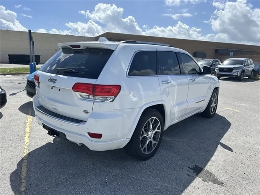 2019 Jeep Grand Cherokee Overland photo 1