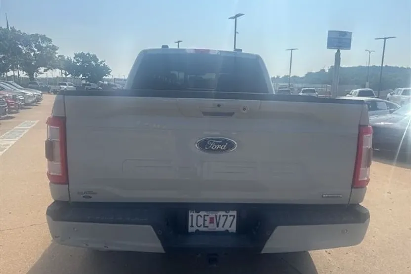 2023 Ford F-150 Lariat photo 1