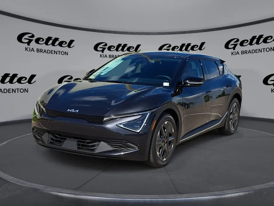 2025 Kia EV6 Light photo 1