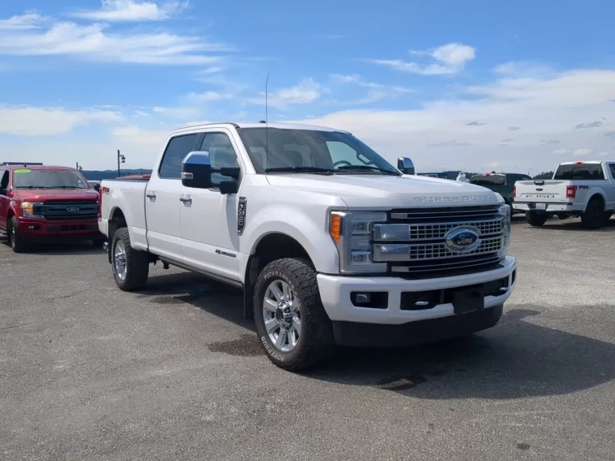 2017 Ford F-350 Platinum photo 1
