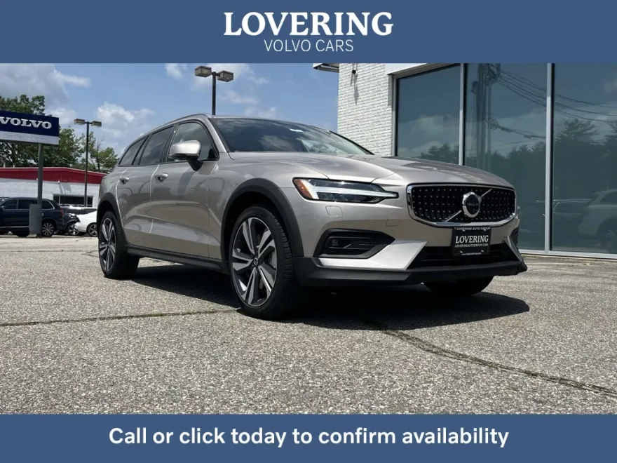 2026 Volvo V60 Cross Country B5 Plus photo 1