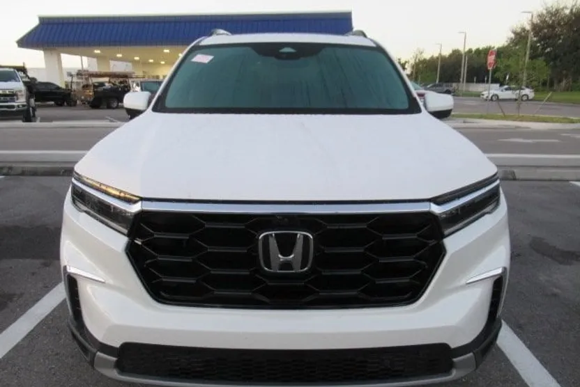 2024 Honda Pilot Elite photo 1