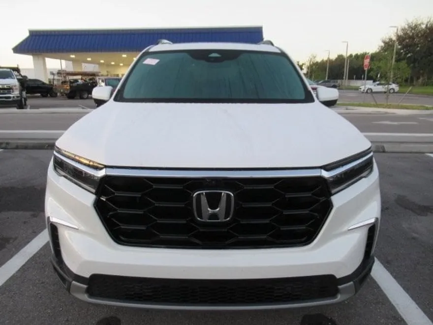 2024 Honda Pilot Elite photo 1