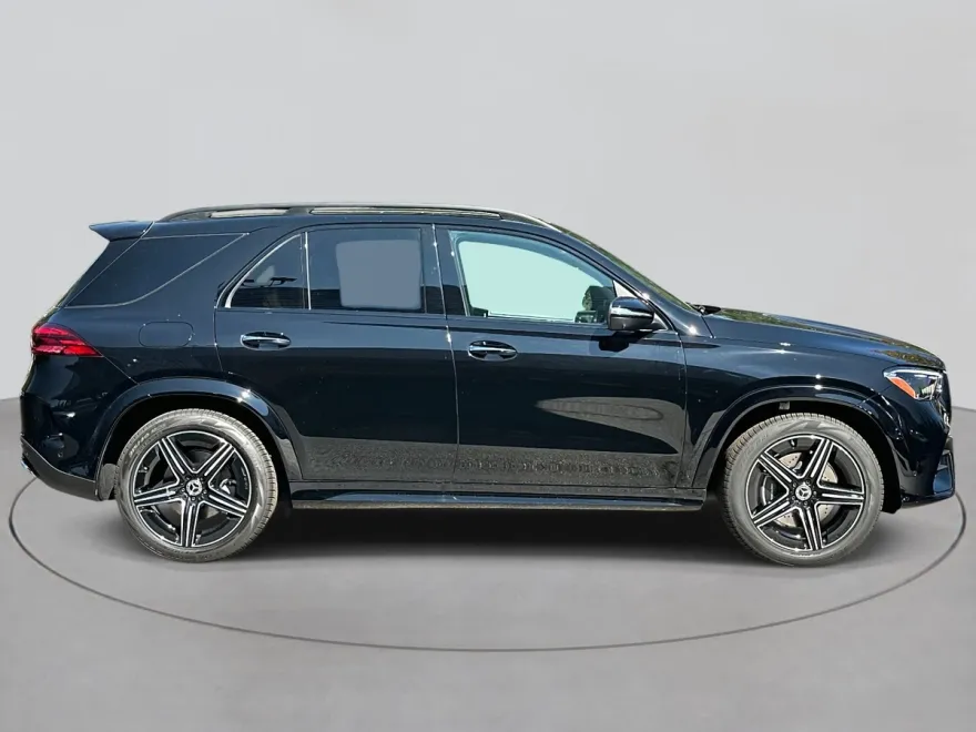 2026 Mercedes Benz GLE 450 4MATIC photo 1
