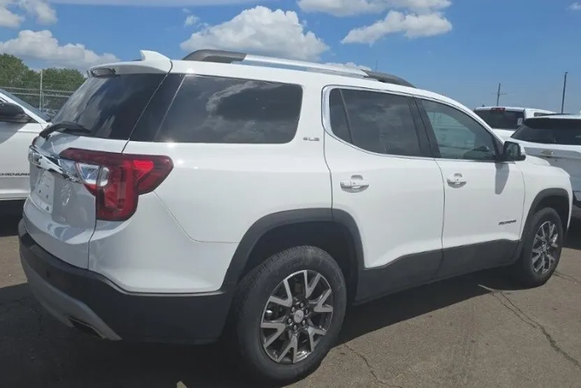 2023 Gmc Acadia SLE photo 1