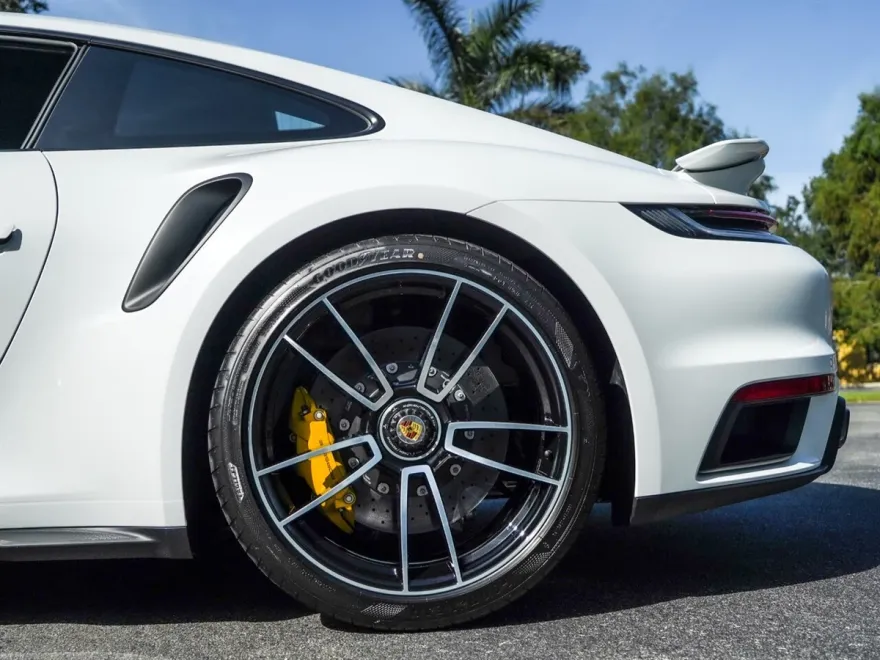 2022 Porsche 911 Turbo S photo 32