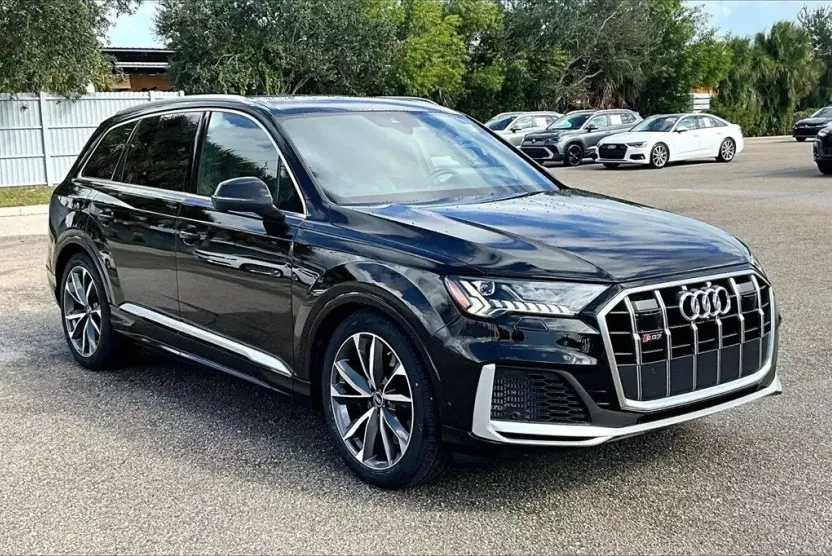 2022 Audi SQ7 Prestige photo 1