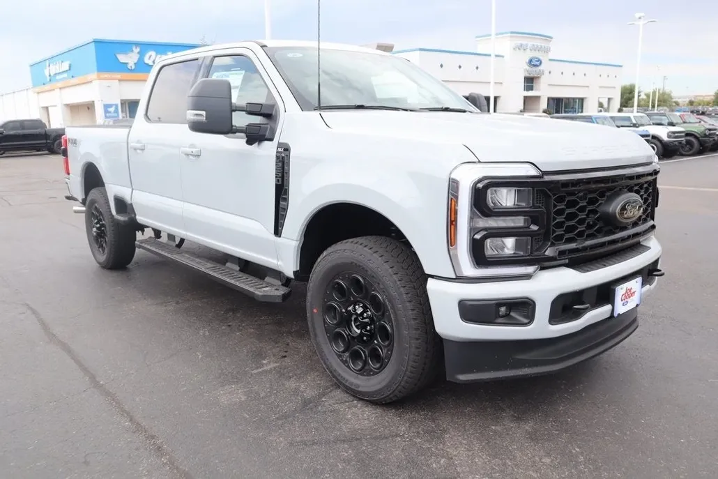 2026 Ford F-250 XLT photo 1