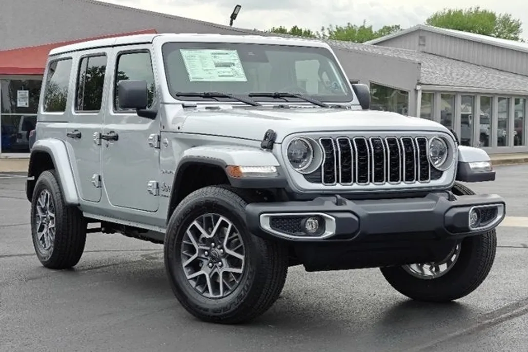 2024 Jeep Wrangler Sahara photo 1