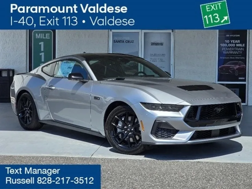 2025 Ford Mustang GT photo 1