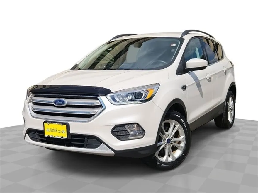 2018 Ford Escape SEL photo 1