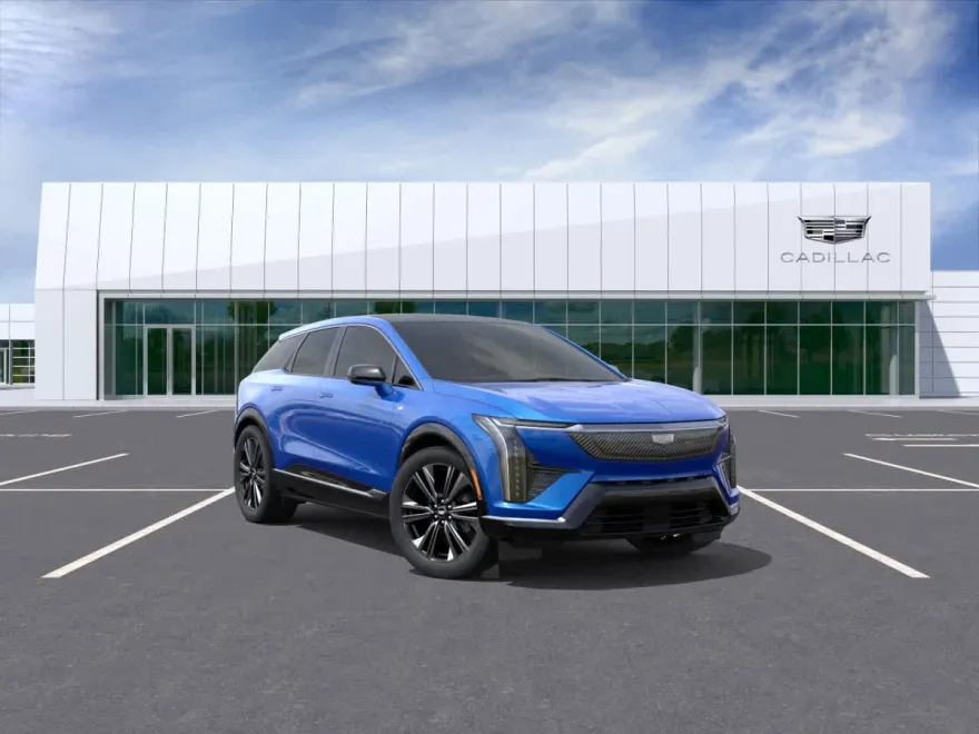 2025 Cadillac Optiq Luxury photo 1