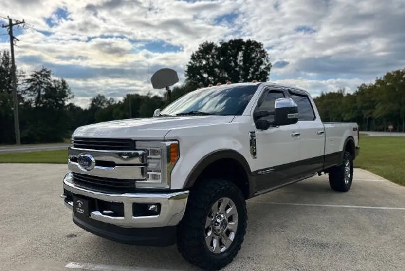 2017 Ford F-350 King Ranch photo 1
