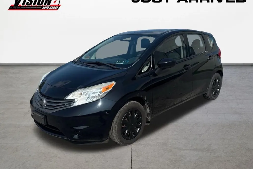 2015 Nissan Versa Note Plus photo 1