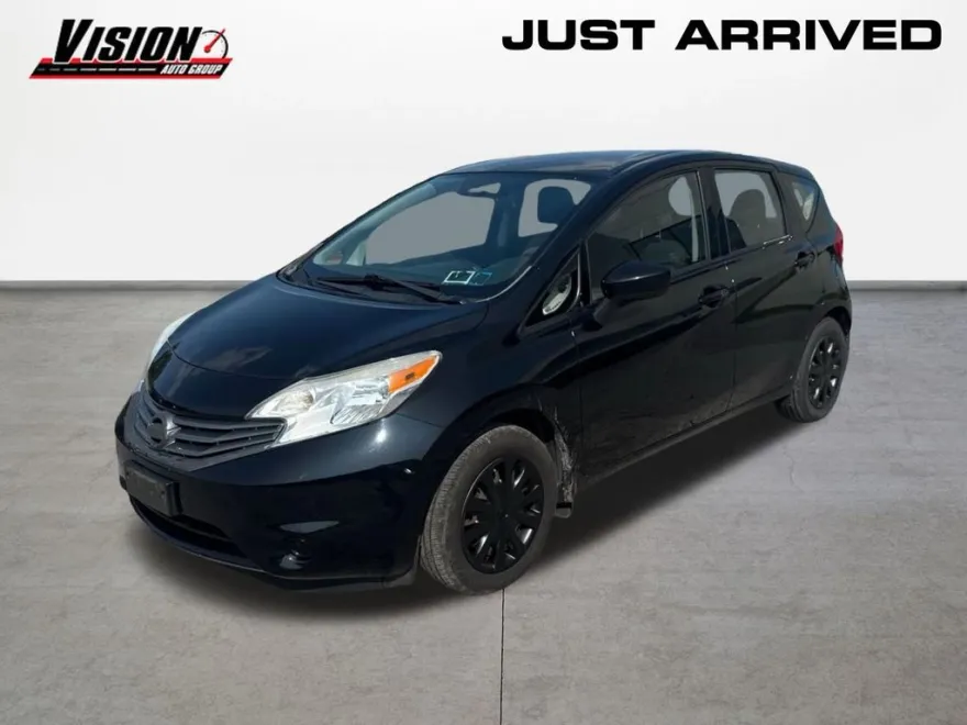2015 Nissan Versa Note Plus photo 1