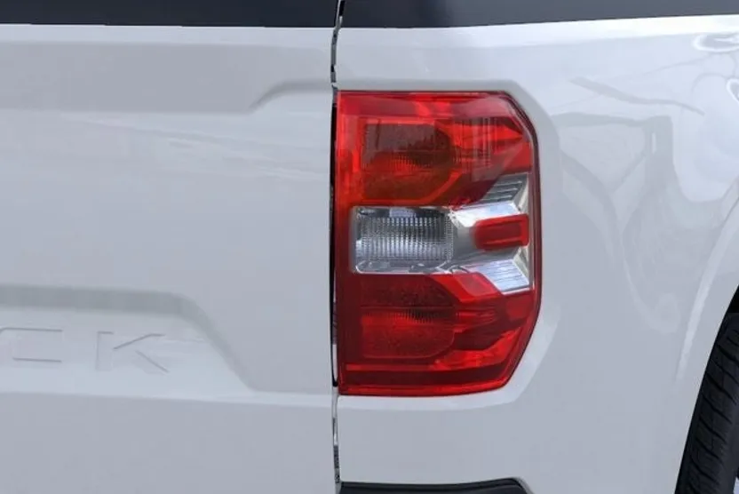 2025 Ford Maverick XL photo 1