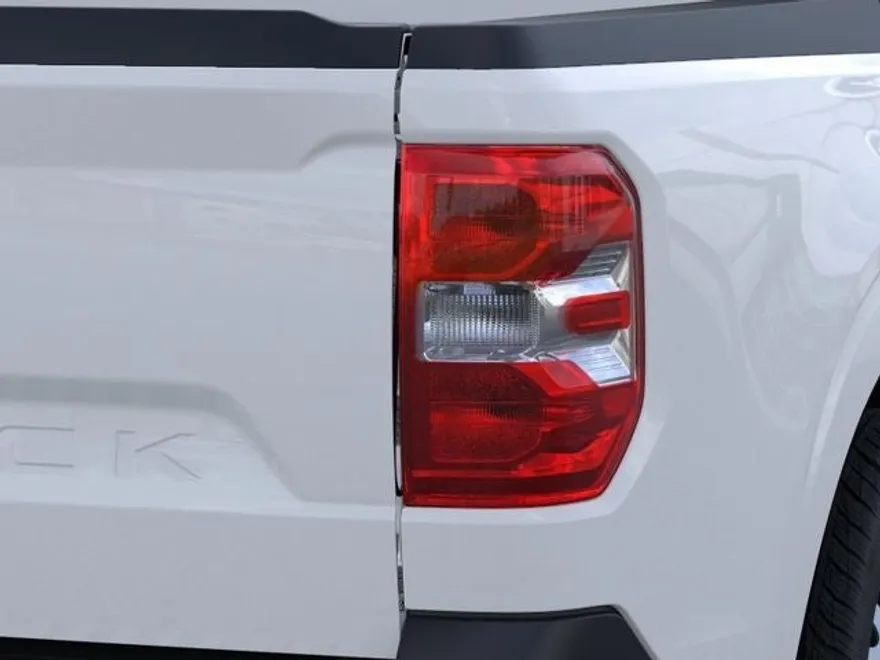2025 Ford Maverick XL photo 1