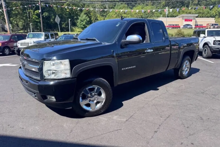 2011 Chevrolet Silverado LTZ photo 1