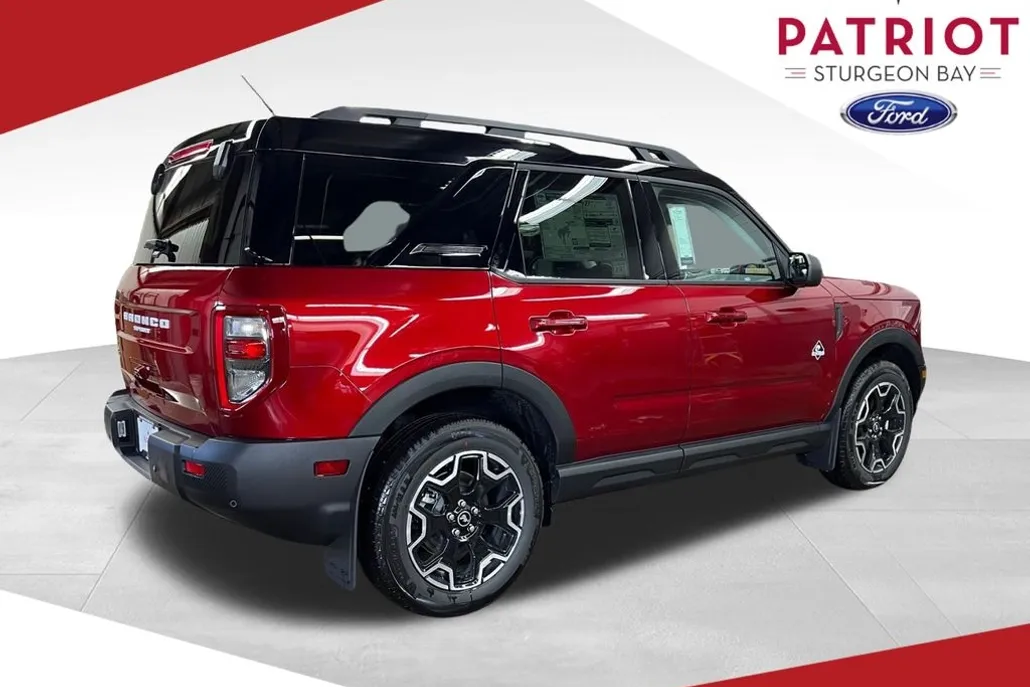 2025 Ford Bronco Sport Outer Banks photo 1