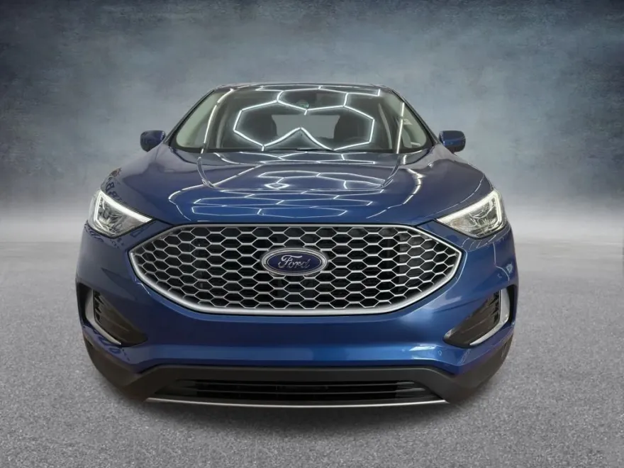 2023 Ford Edge SEL photo 1