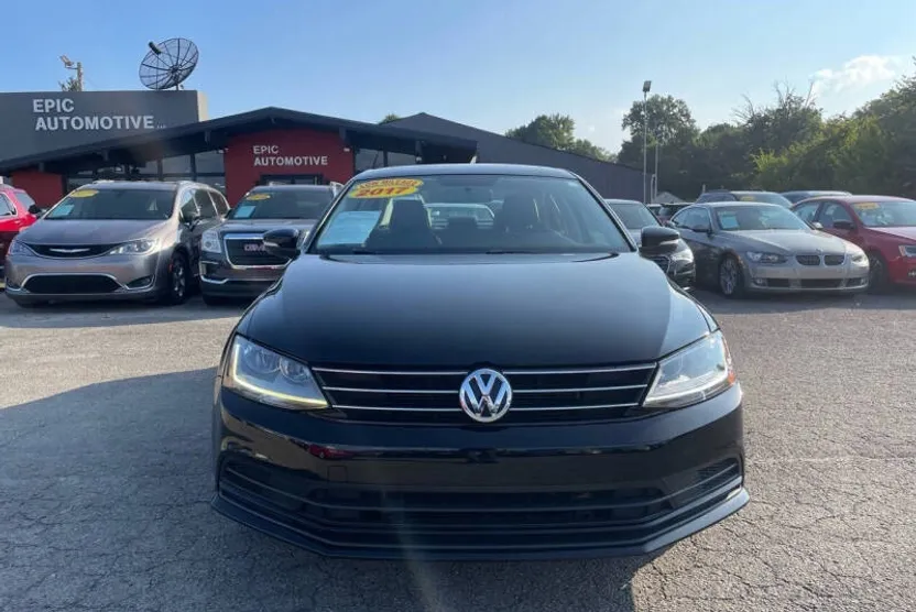 2017 Volkswagen Jetta SE photo 1