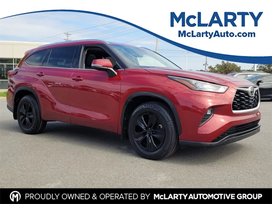 2020 Toyota Highlander XLE photo 1