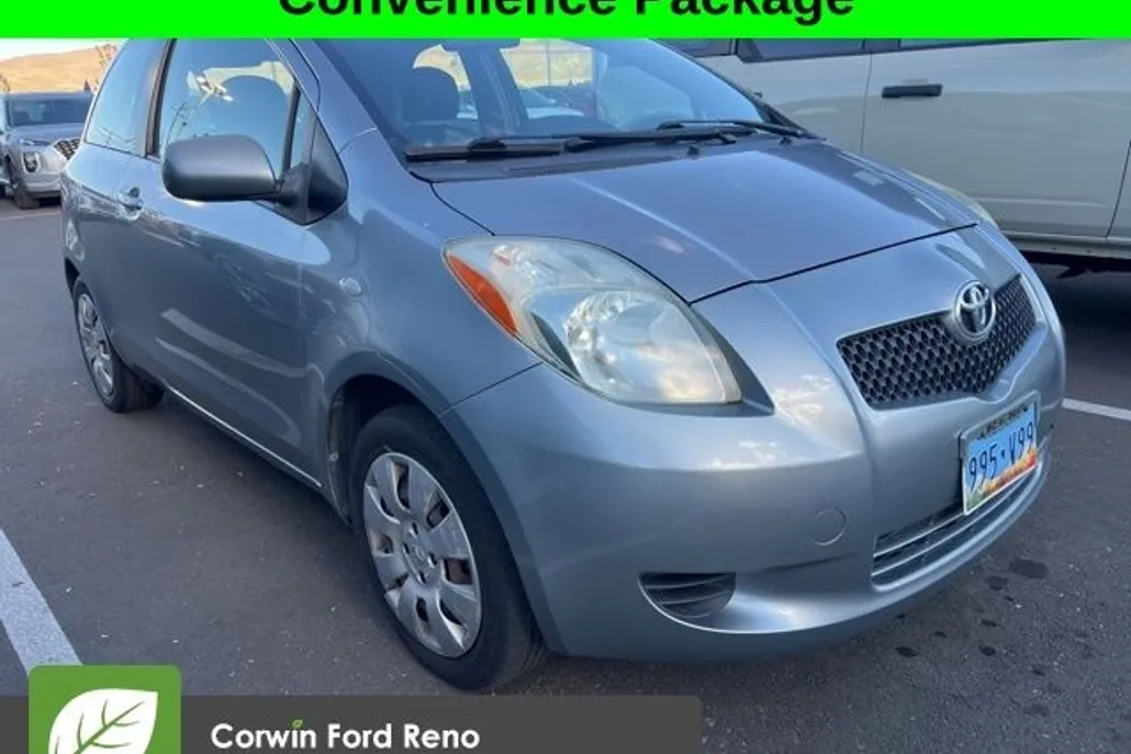2008 Toyota Yaris Base photo 1