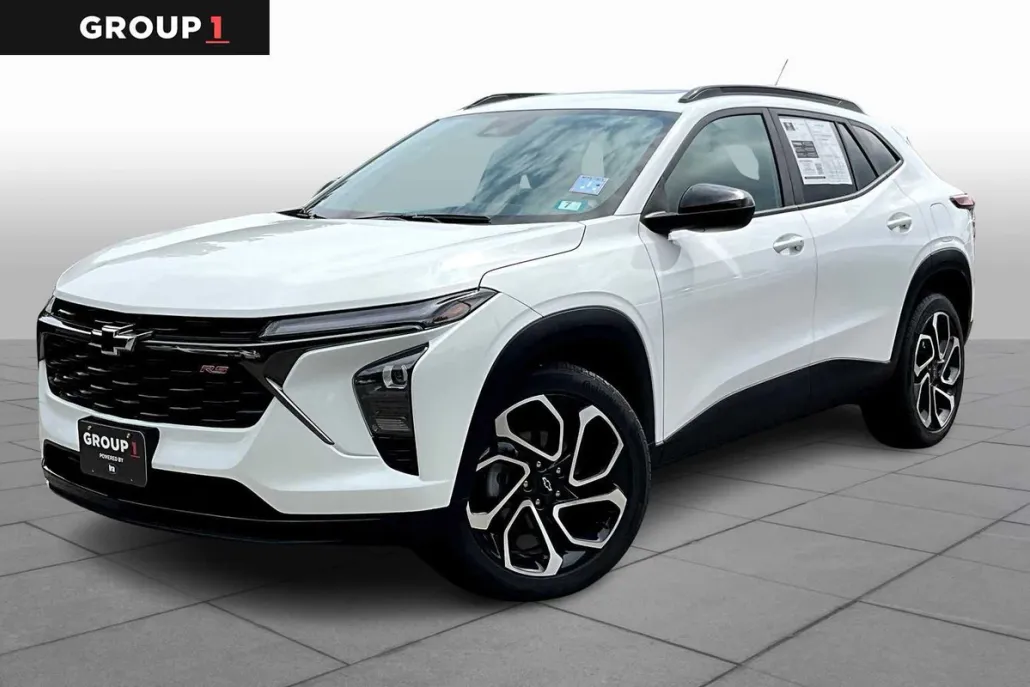 2024 Chevrolet Trax photo 1