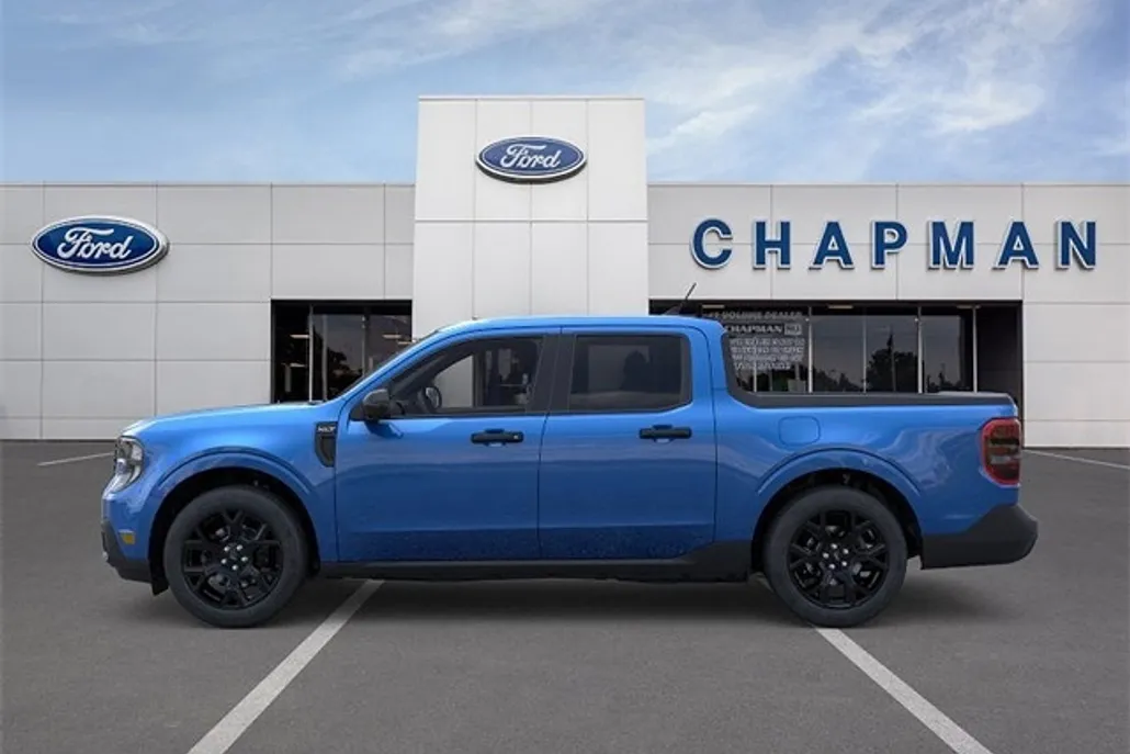 2025 Ford Maverick XLT photo 1