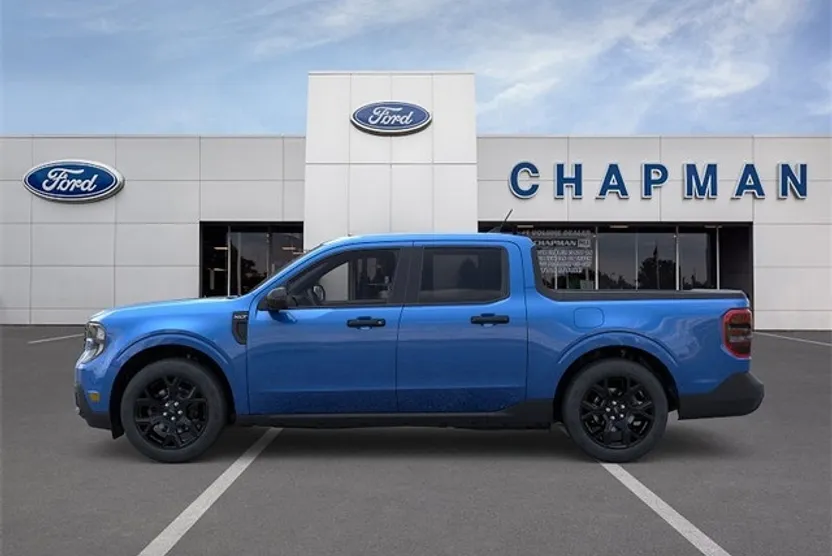 2025 Ford Maverick XLT photo 1