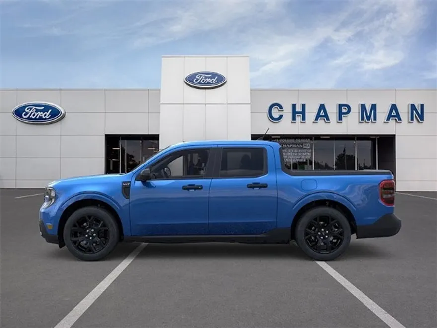 2025 Ford Maverick XLT photo 1
