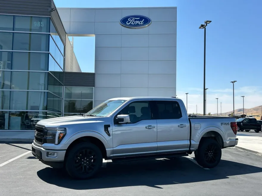 2024 Ford F-150 Lariat photo 1