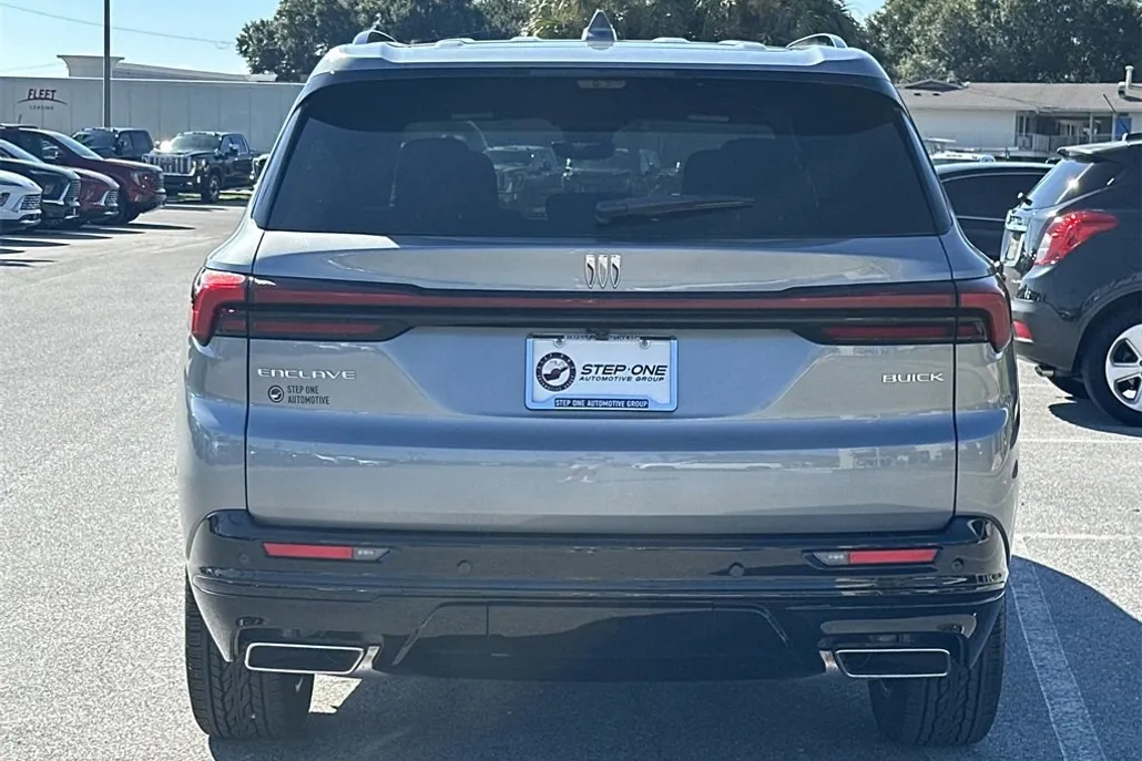 2026 Buick Enclave Sport Touring photo 1