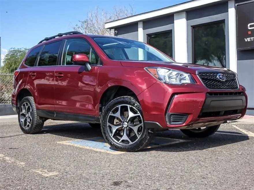 2014 Subaru Forester 2.0XT Premium photo 1