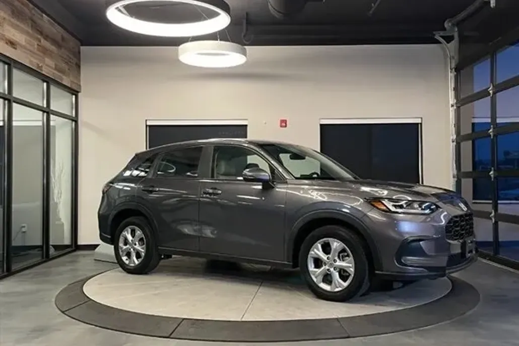 2023 Honda HR-V LX photo 1