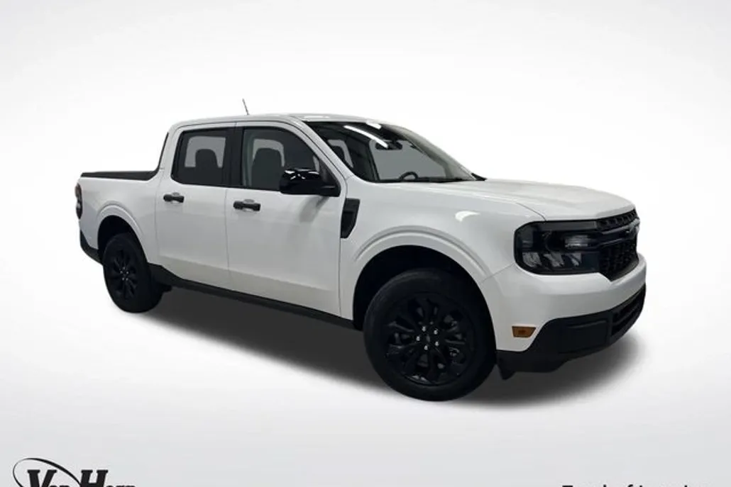 2024 Ford Maverick XLT photo 1