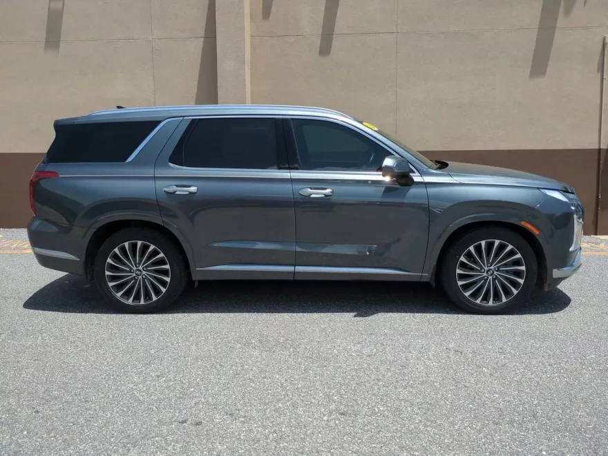 2023 Hyundai Palisade Calligraphy photo 1