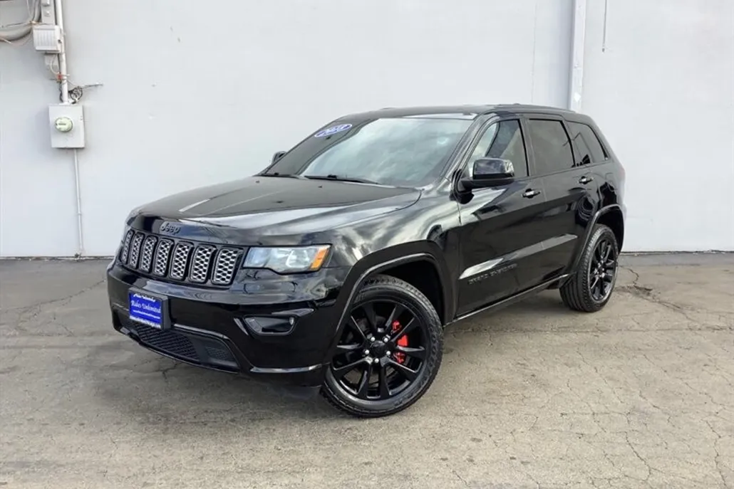 2018 Jeep Grand Cherokee Altitude photo 1