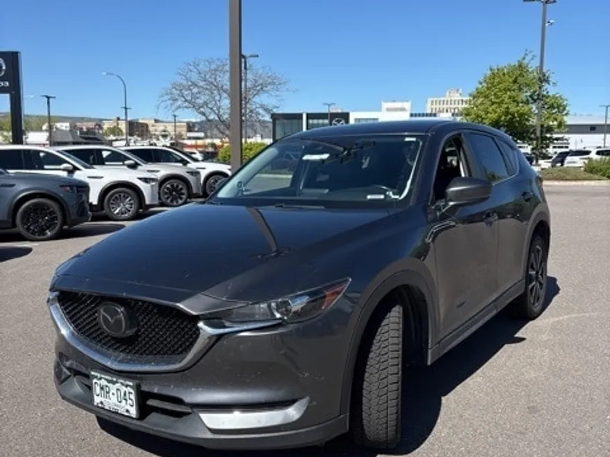 2018 Mazda CX-5 Touring photo 1
